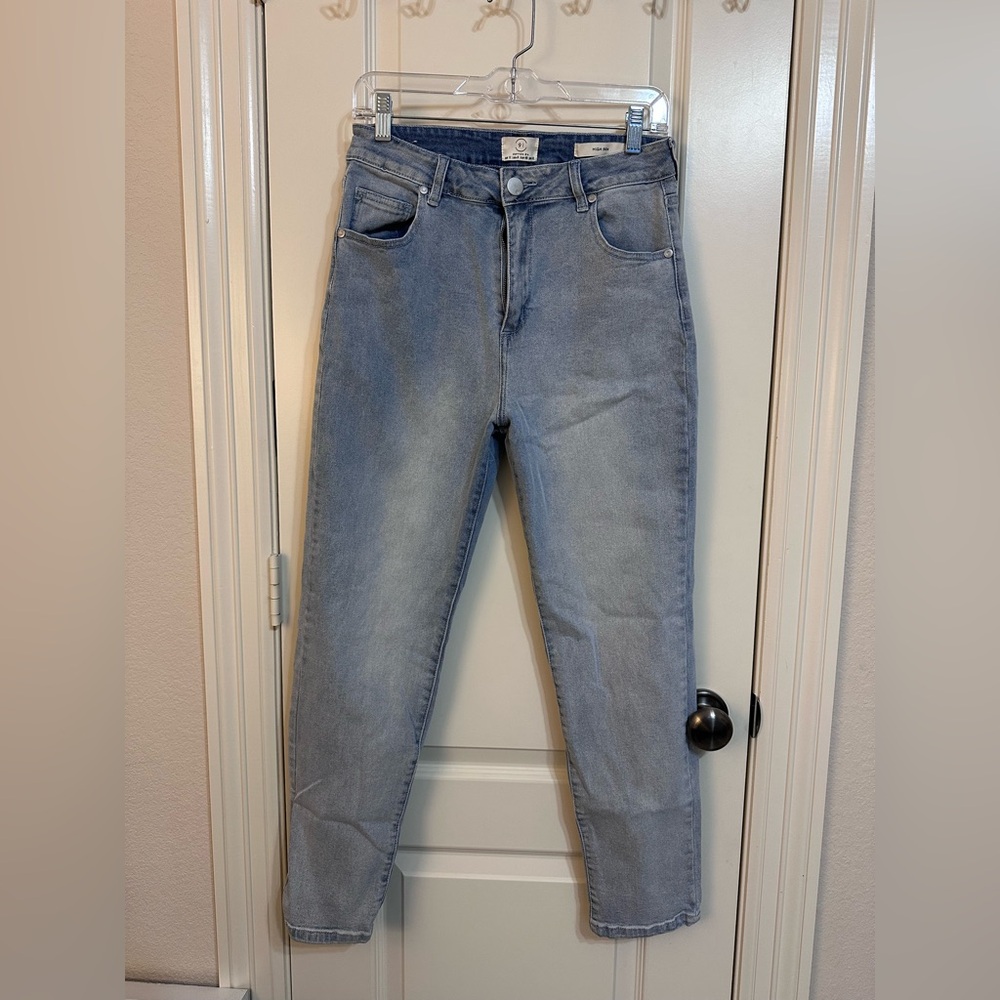Cotton On high 90s Light Blue Straight Leg Jeans
